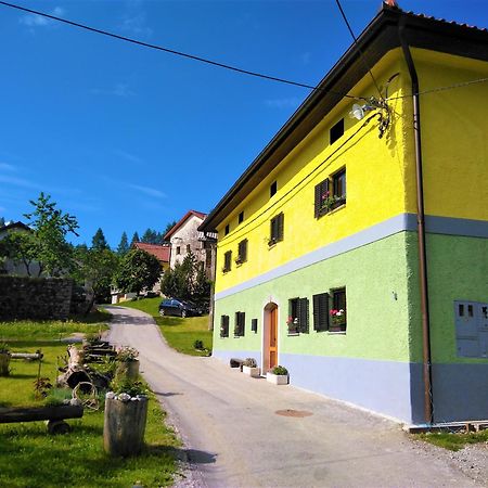 Apartmaji Pr-Gujlu Sela Nad Podmelcem 5220 Tolmin Podmelec Экстерьер фото