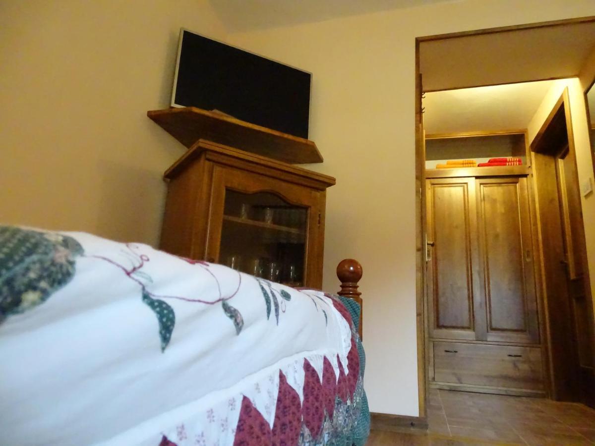 Apartmaji Pr-Gujlu Sela Nad Podmelcem 5220 Tolmin Podmelec Экстерьер фото